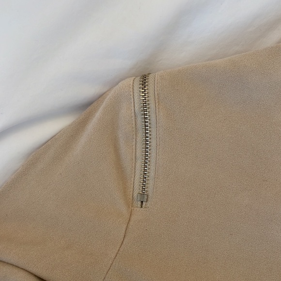 Tan Jacket With Gold Accents - Picture 6 of 6